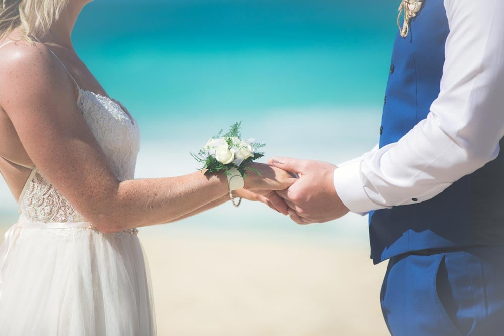 Choosing Your Hawaii Wedding Flowers