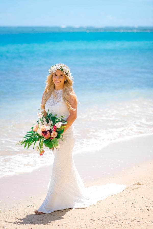 Choosing Your Hawaii Wedding Flowers