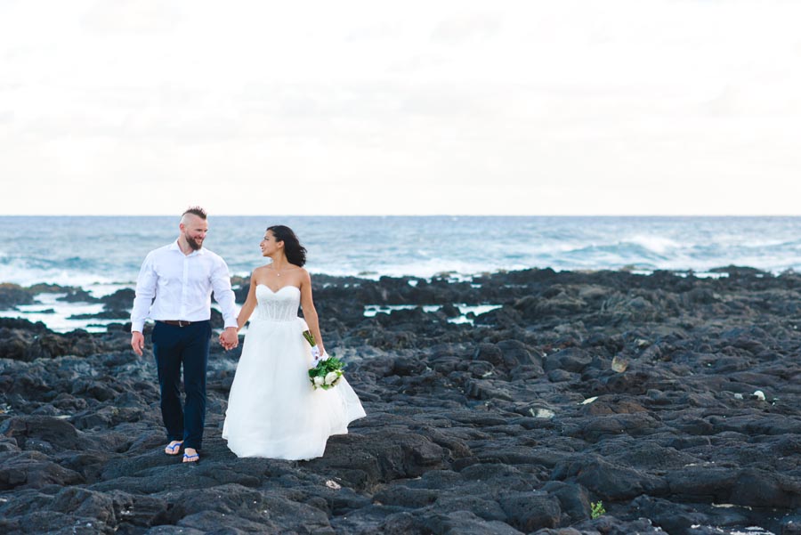 Sandy Beach Gallery - Weddings of Hawaii - Hawaii Weddings at Their Best!