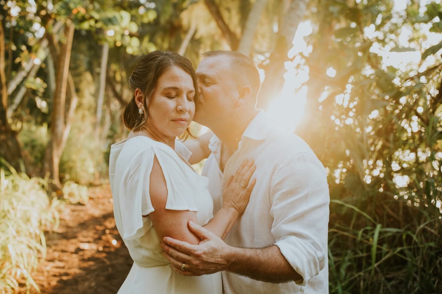 Kawela Bay Gallery - Weddings of Hawaii - Hawaii Weddings at Their Best!